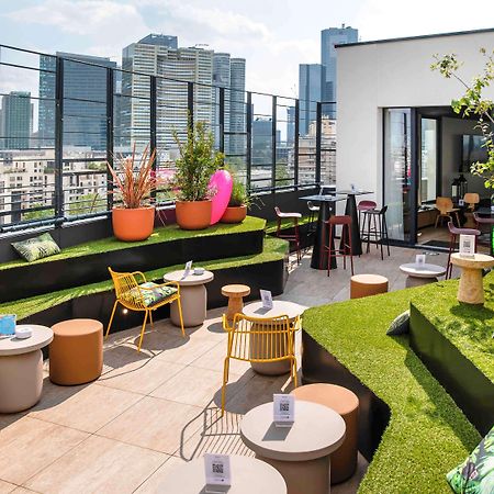Mercure Paris La Défense Courbevoie Esterno foto