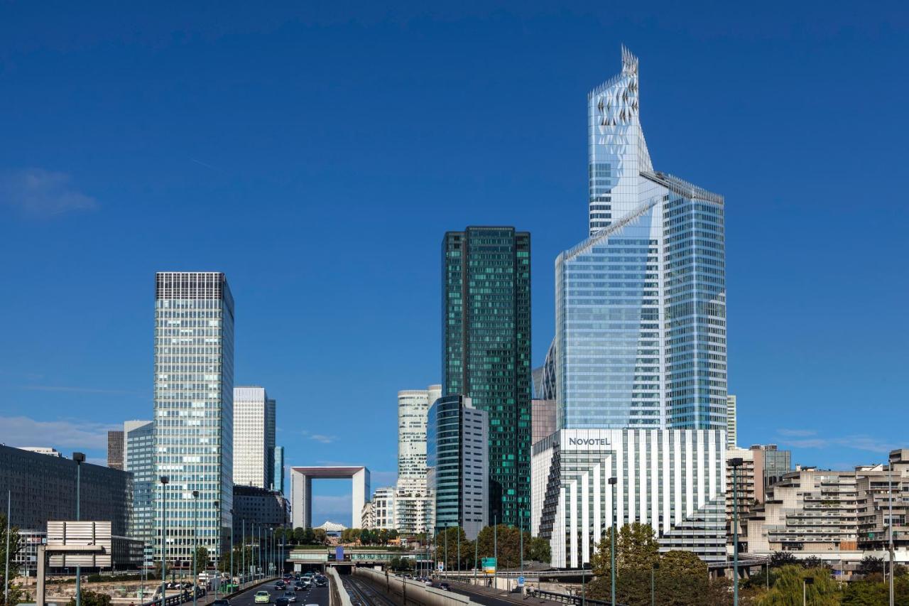 Mercure Paris La Défense Courbevoie Esterno foto