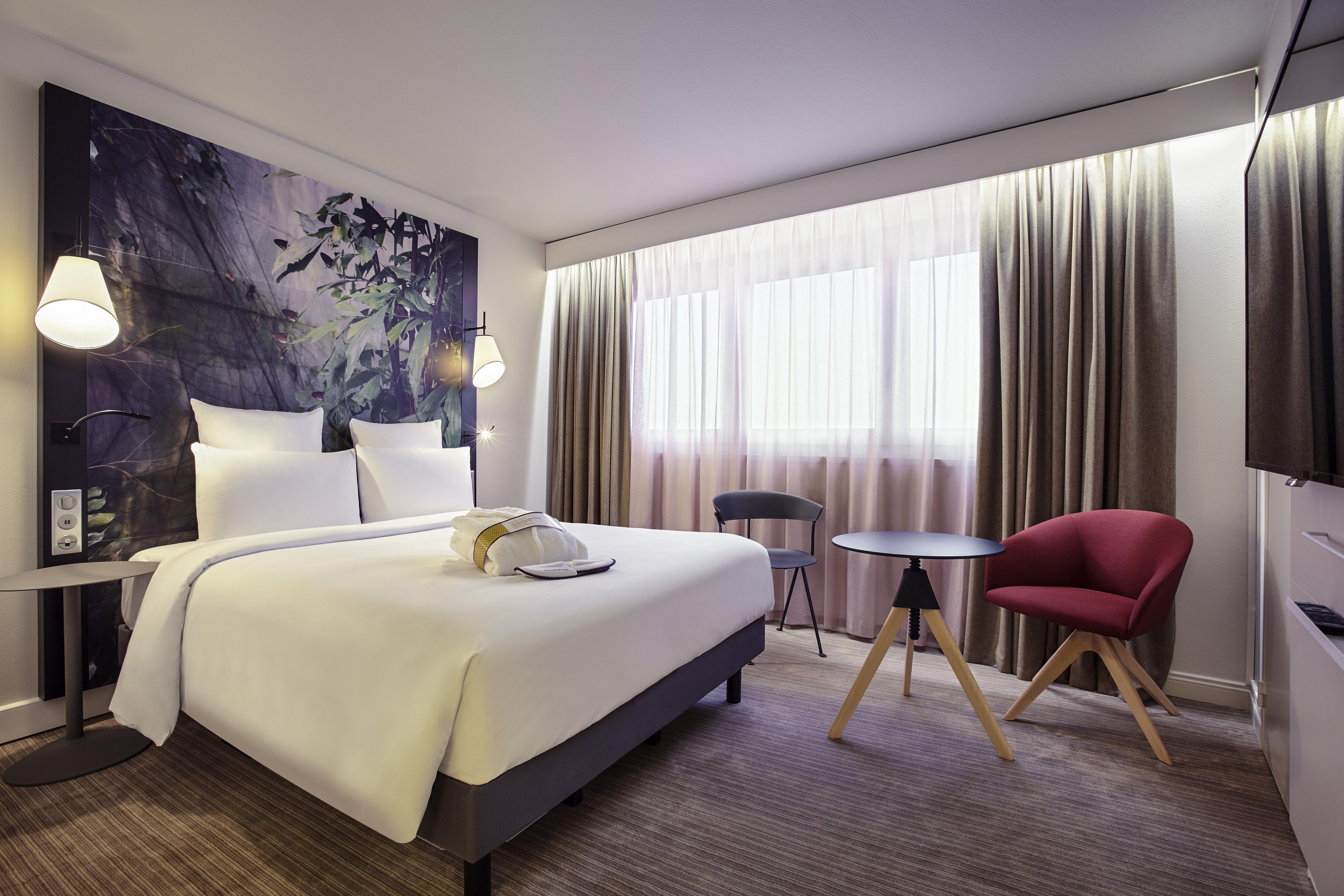 Mercure Paris La Défense Courbevoie Esterno foto