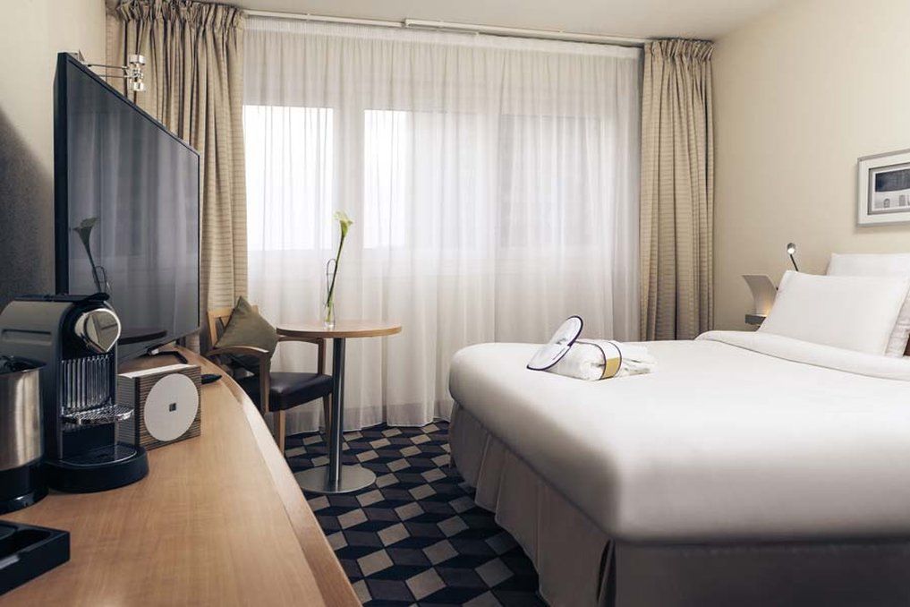 Mercure Paris La Défense Courbevoie Esterno foto