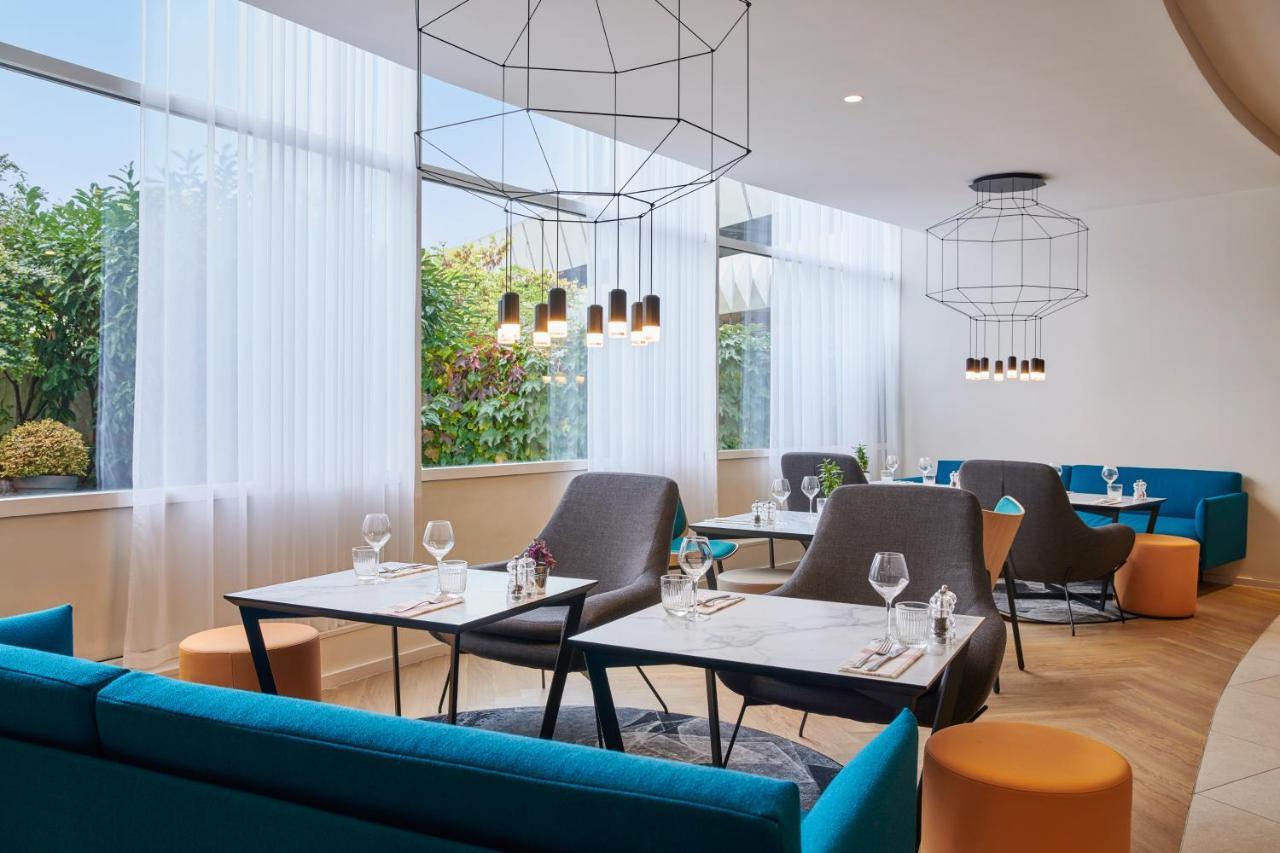 Mercure Paris La Défense Courbevoie Esterno foto
